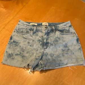 Universal Threads Jean Shorts